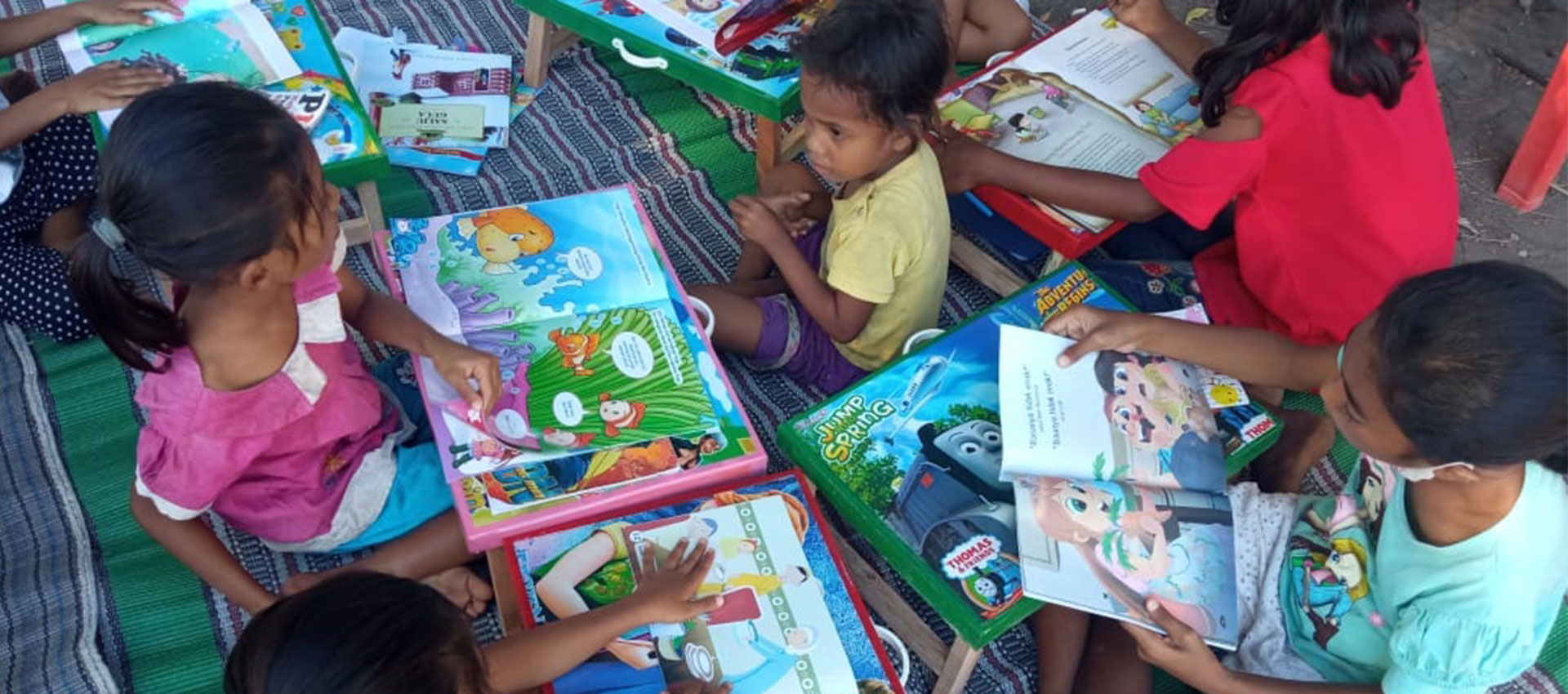 Students learning while having fun in a camp